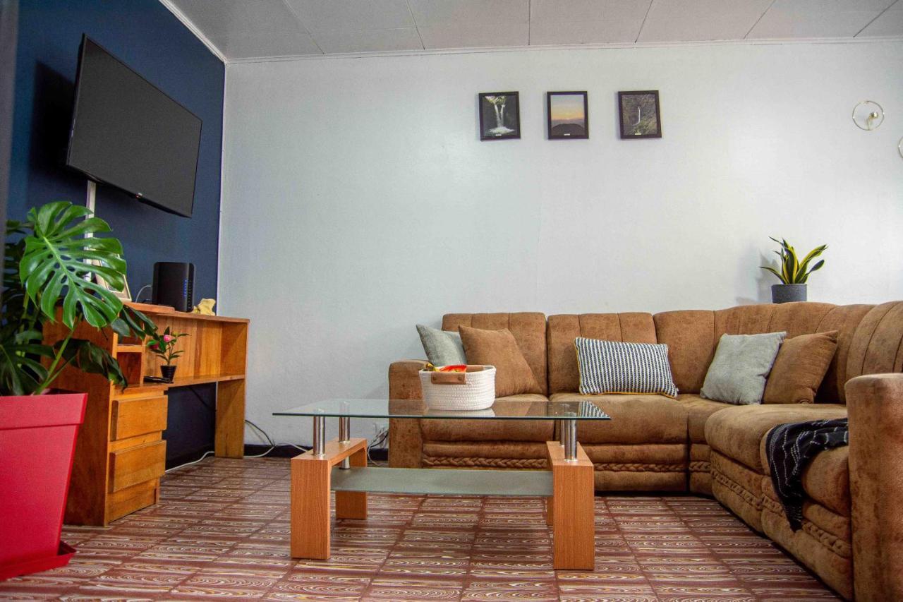 5 Min From The Airport - Perfect Stop Alajuela Luaran gambar